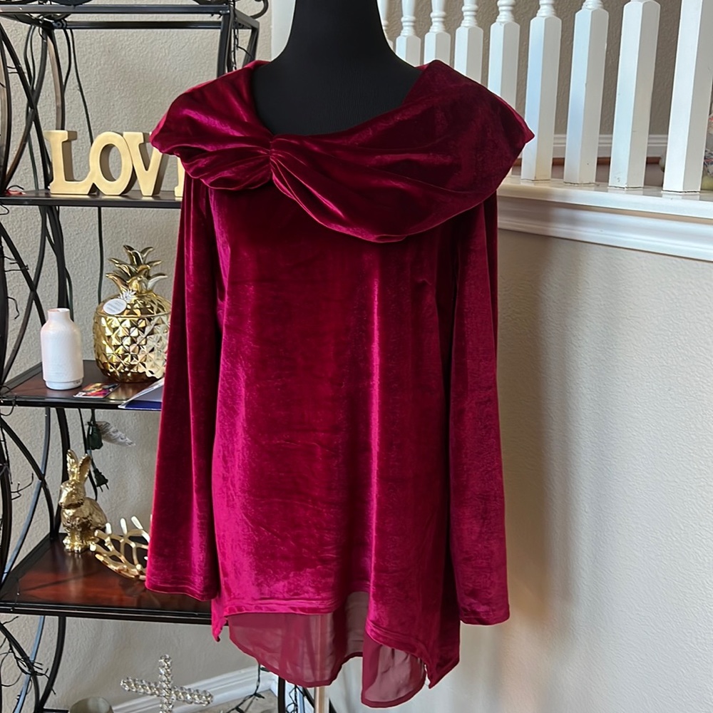 Women’s plus top size 2XL
